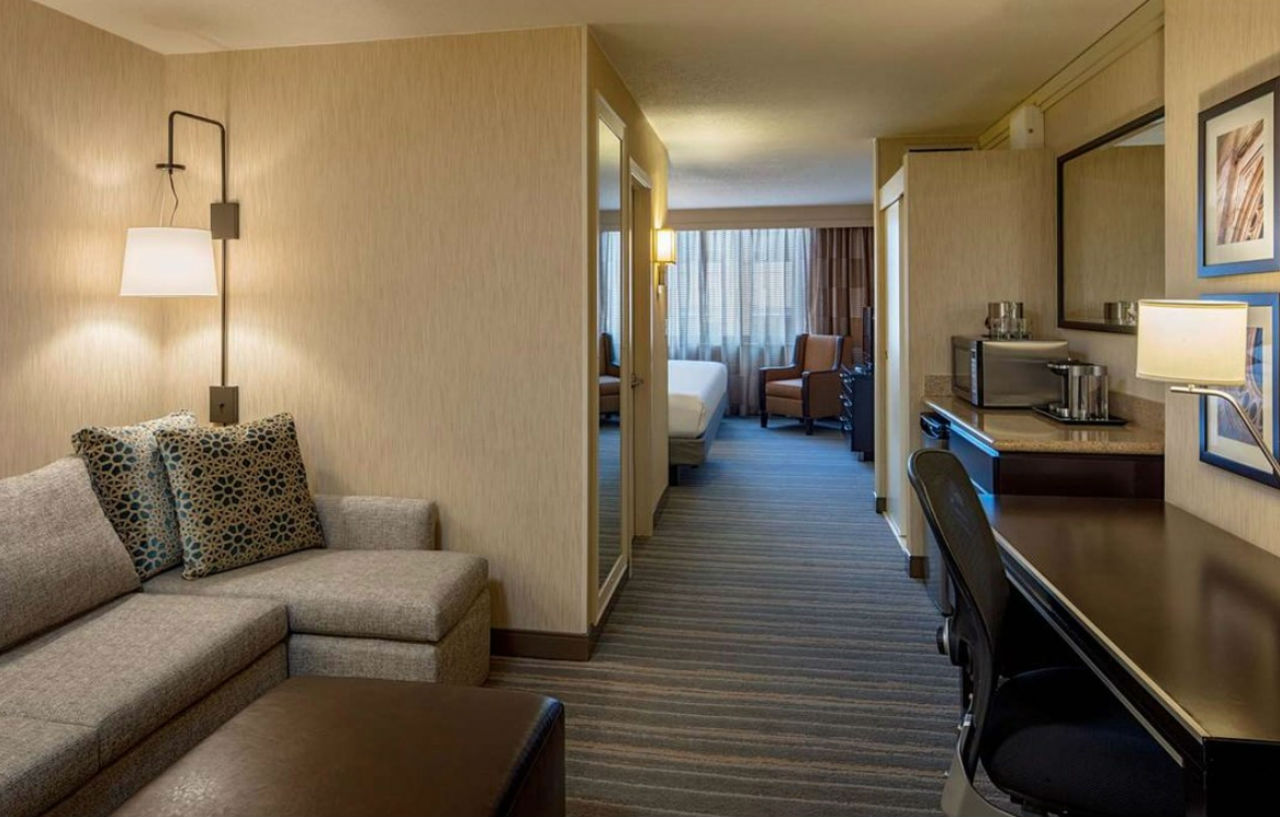 Doubletree Suites By Hilton Minneapolis Downtown Exterior foto
